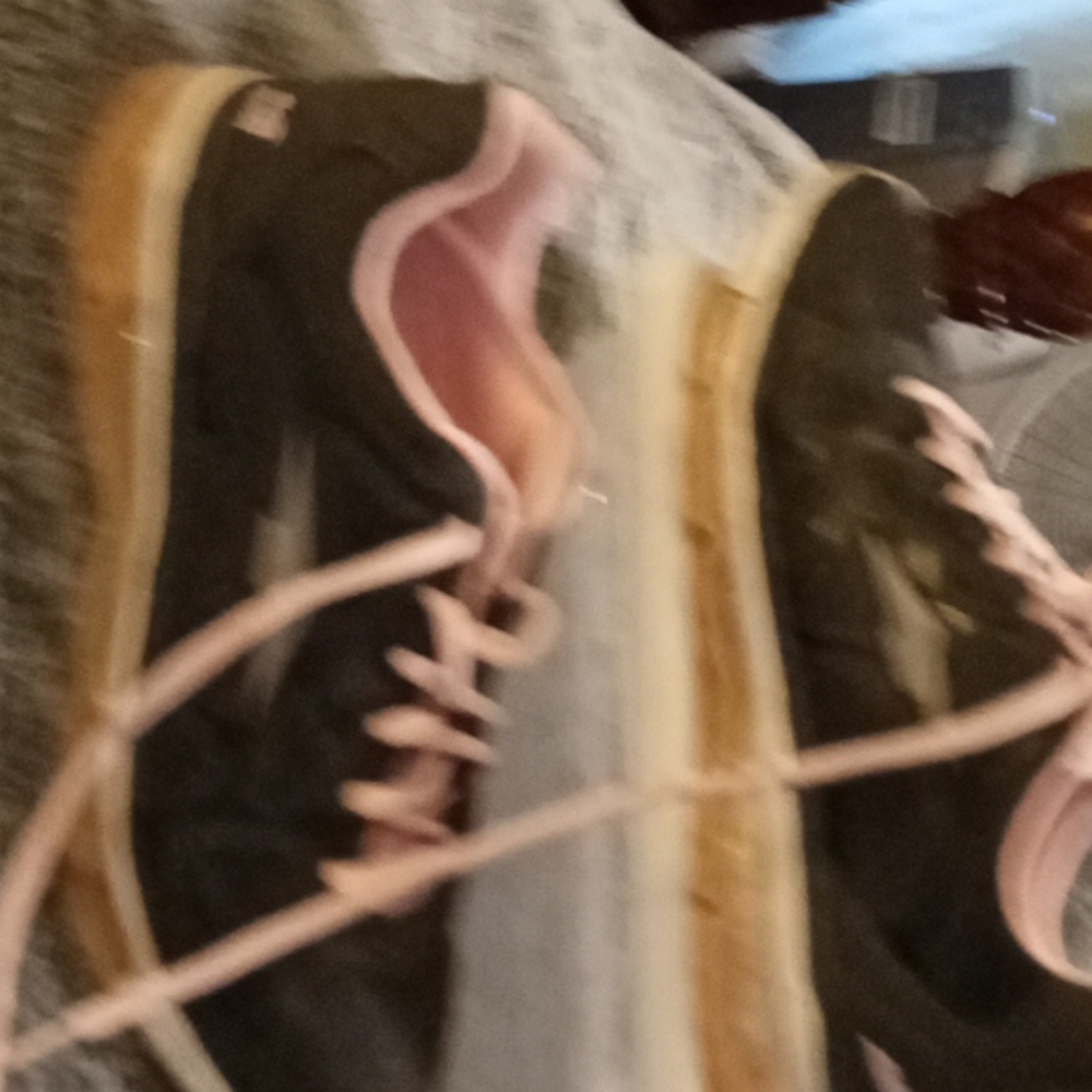 Shoes - Picture 2 of 2